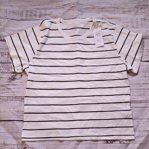 BN Abercrombie & Fitch Skimming Tee SZ M
